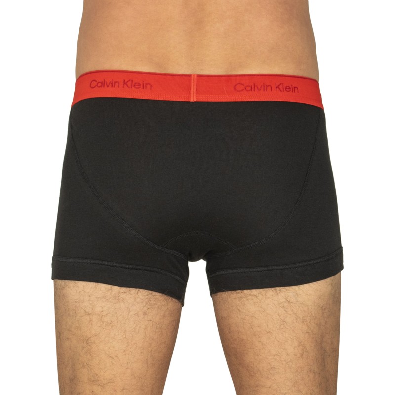 Calvin_Klein_3-er_Set_Trunks_Schwarz_mit_anbegesetztem_Webbund